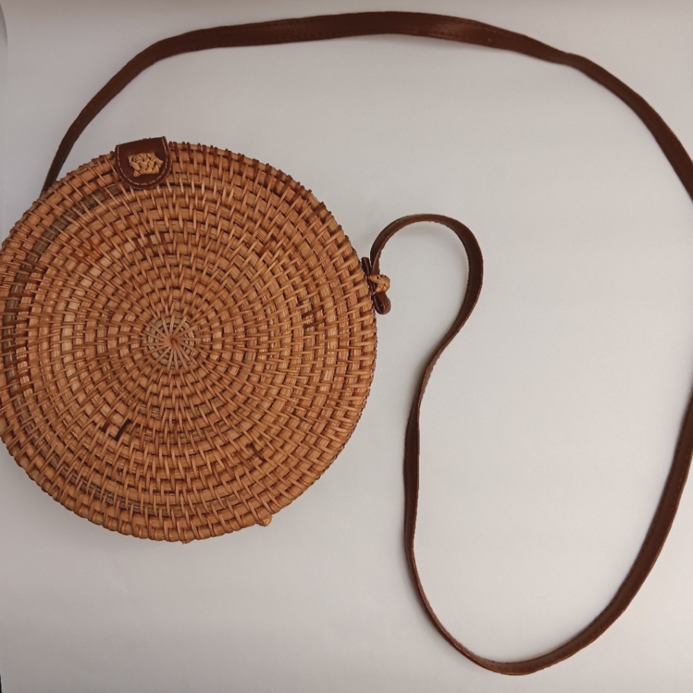 Round Wicker Crossbody Bag